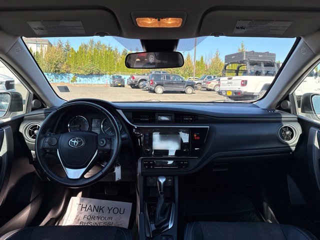 Used 2018 Toyota Corolla SE FWD image 16