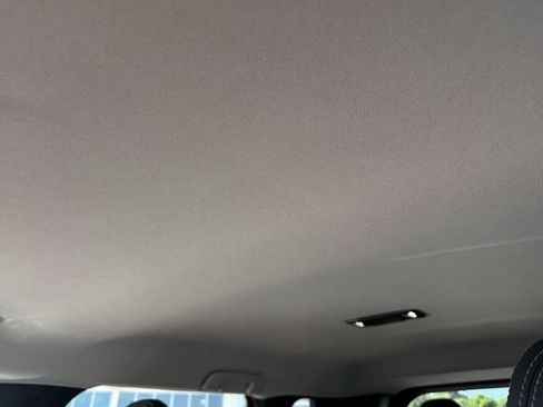 Used 2025 Mitsubishi Outlander SE FWD image 23