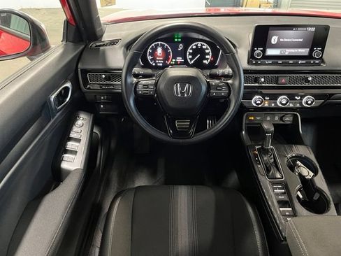 Used 2025 Honda Civic Sport image 18