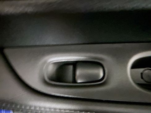 Used 2018 Nissan Rogue SV image 31