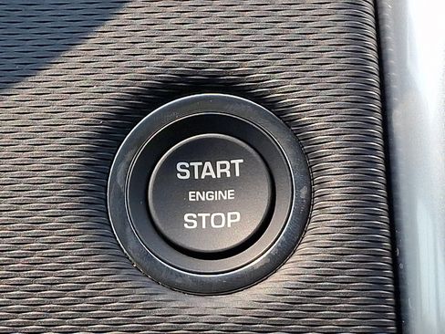 New 2026 Land Rover Discovery Dynamic SE AWD/4WD image 18