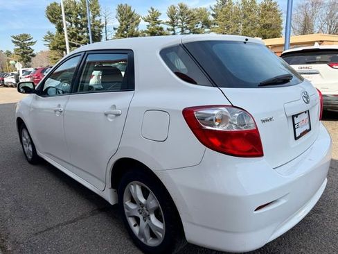 Used 2010 Toyota Matrix image 5