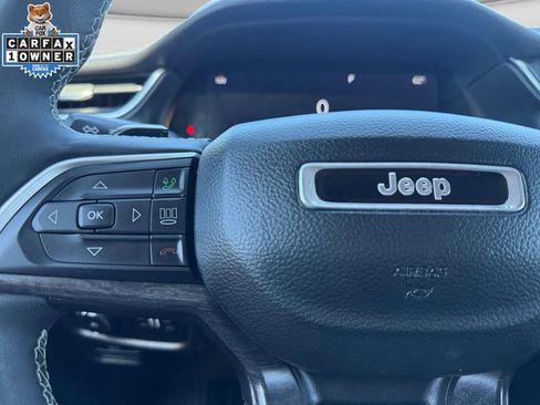 Used 2023 Jeep Grand Cherokee Limited w/ Luxury Tech Group II AWD/4WD image 25