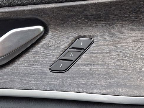 Used 2023 Jeep Grand Cherokee L Limited image 28