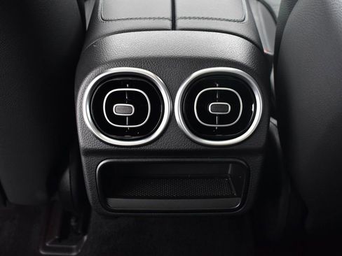 Certified 2025 Mercedes-Benz C 300 4MATIC Sedan image 31