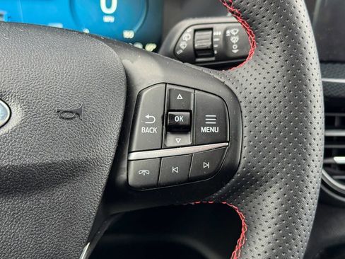 Used 2023 Ford Escape ST-Line Elite w/ Premium Technology Package AWD/4WD image 32