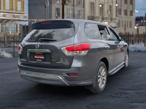 Used 2014 Nissan Pathfinder S AWD/4WD image 7