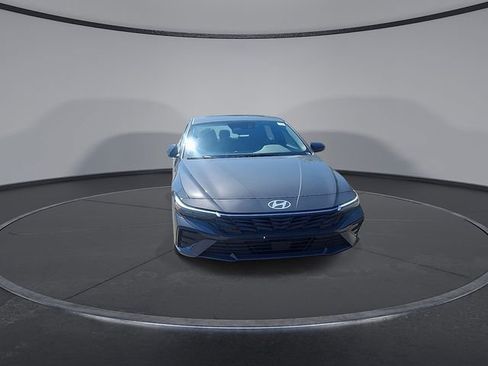 New 2026 Hyundai Elantra SEL Sport Premium FWD image 3