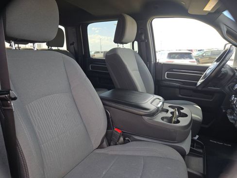 Used 2024 RAM 2500 Big Horn AWD/4WD image 23