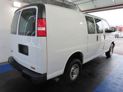 Used 2021 Chevrolet Express 2500 w/ Driver Convenience Package RWD image 12