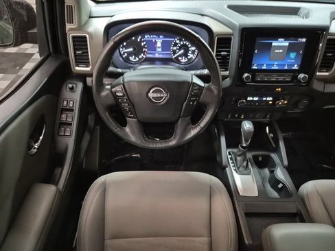 Used 2022 Nissan Frontier SV image 10