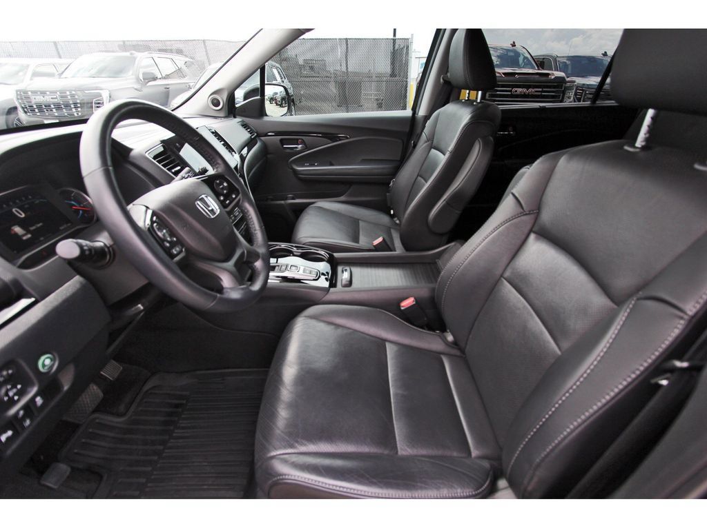 Used 2022 Honda Pilot Elite image 6