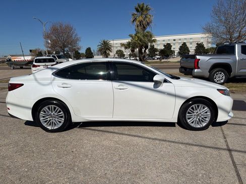 Used 2014 Lexus ES 350 w/ Luxury Package image 4