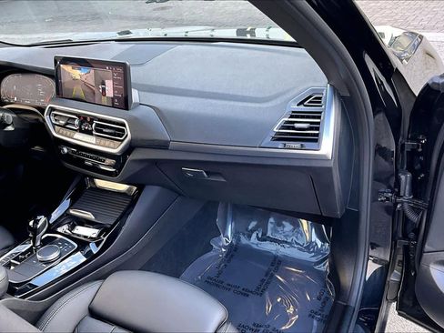 Used 2024 BMW X3 xDrive30i w/ Premium Package image 18