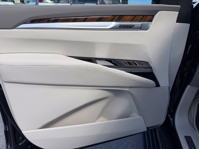 New 2026 Cadillac Escalade Platinum Sport AWD/4WD image 12
