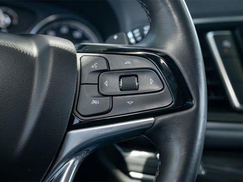 Used 2024 Buick Enclave Essence w/ Sport Touring Edition image 26