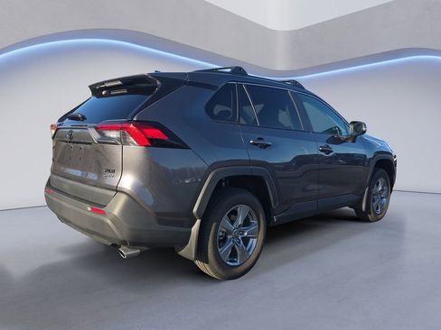 Used 2025 Toyota RAV4 XLE w/ Convenience Package image 5