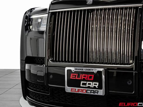 Used 2024 Rolls-Royce Phantom Sedan image 13