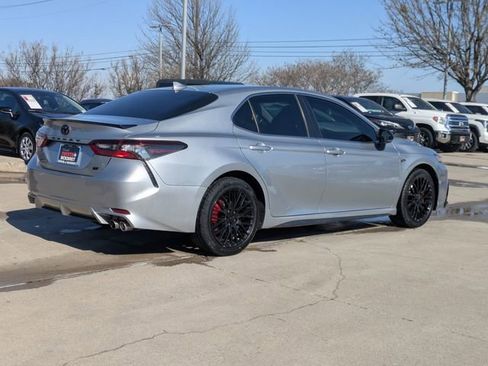 Used 2023 Toyota Camry SE w/ Convenience Package image 6