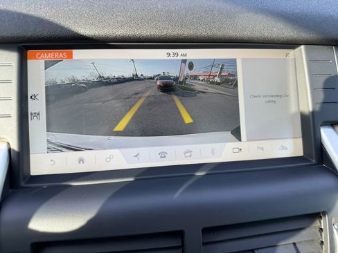 Used 2018 Land Rover Discovery Sport HSE image 63