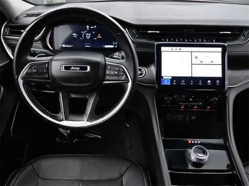 Used 2021 Jeep Grand Cherokee L Limited image 7