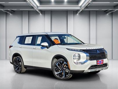 Used 2024 Mitsubishi Outlander SE