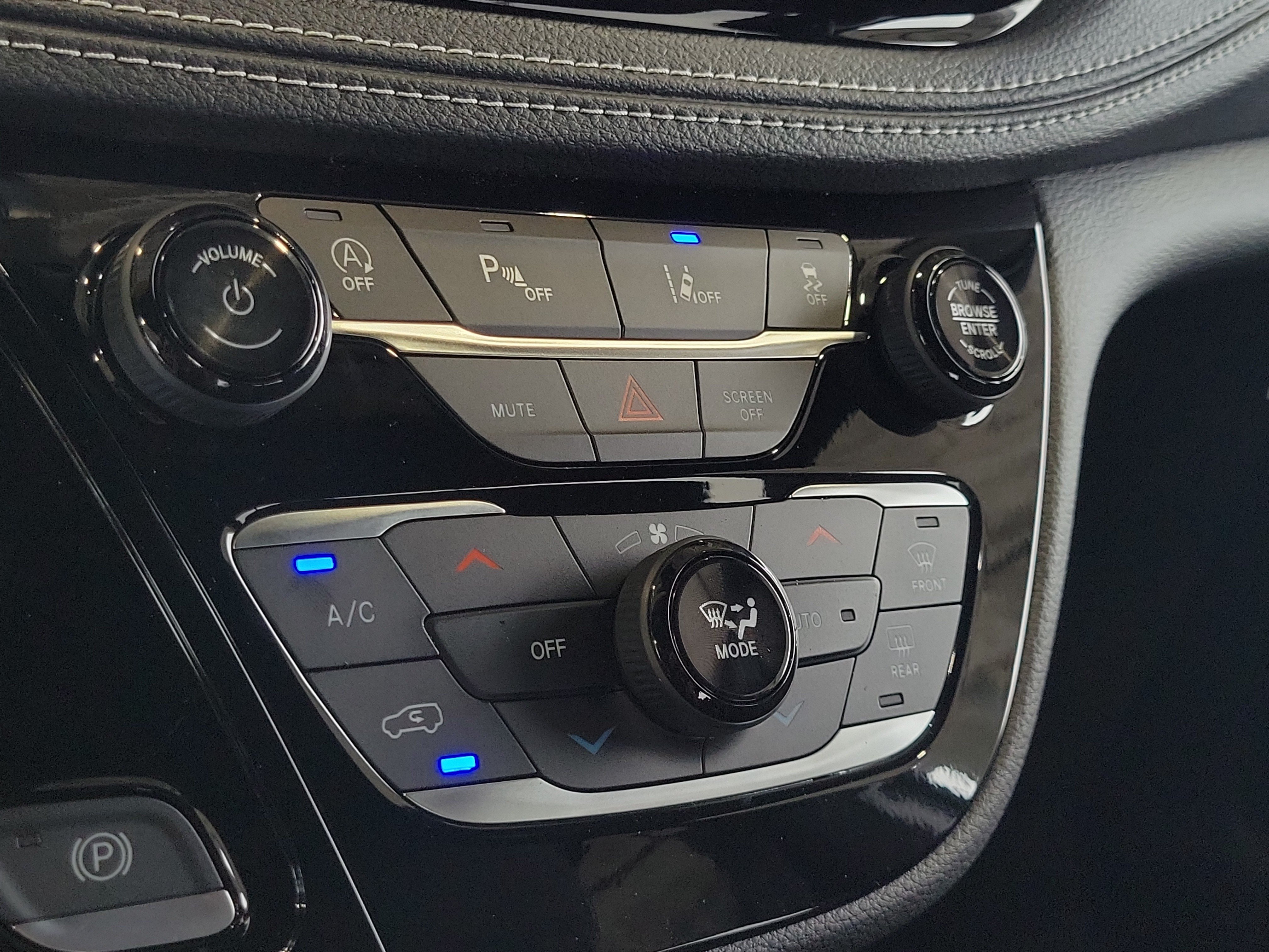 New 2026 Chrysler Pacifica Select w/ S Appearance Package FWD image 26