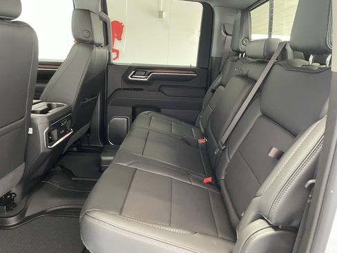 New 2026 GMC Sierra 2500 Denali w/ Denali Reserve Package AWD/4WD image 10