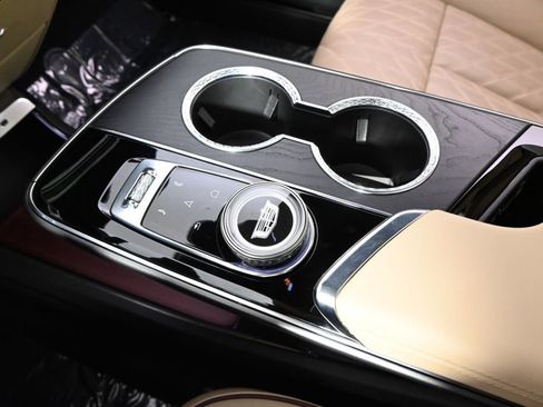 New 2025 Cadillac Lyriq Sport w/ Nappa Leather Package AWD/4WD image 32