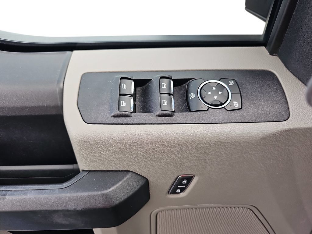 Used 2021 Ford F250 XL w/ STX Appearance Package AWD/4WD image 26