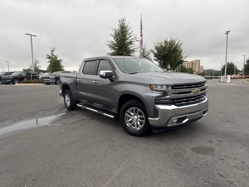 Used 2020 Chevrolet Silverado 1500 LTZ image 2