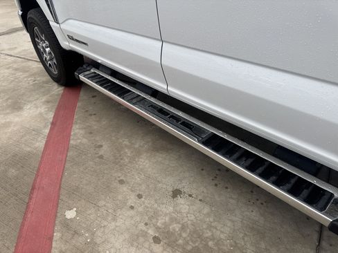 Used 2026 Ford F250 Lariat AWD/4WD image 8