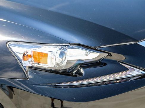 Used 2016 Lexus IS 200t RWD image 8