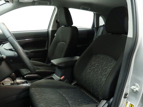 Used 2023 Mitsubishi Outlander Sport LE AWD/4WD image 8