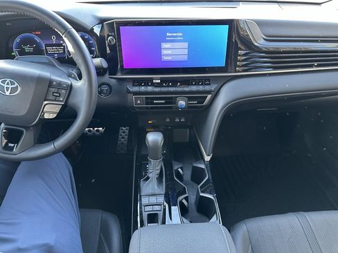 Used 2025 Toyota Camry XSE image 10