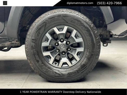 Used 2021 Toyota Tacoma SR5 w/ Trail Edition image 42