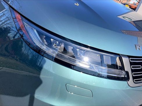Used 2025 Land Rover Range Rover Sport S image 27