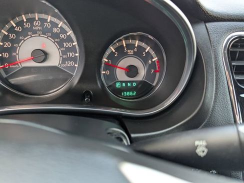 Used 2013 Chrysler 200 Limited FWD image 15