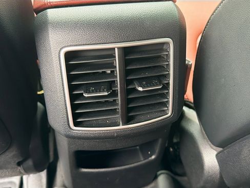 Used 2023 Kia Sportage SX image 21