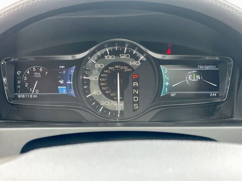 Used 2013 Lincoln MKX AWD image 29