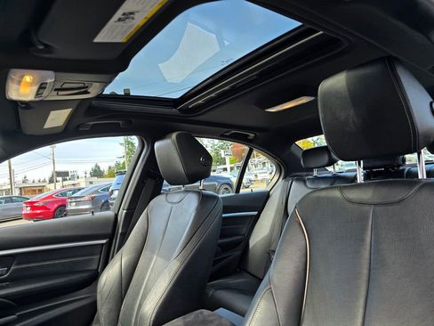 Used 2018 BMW 330i xDrive Sedan image 21