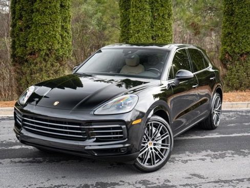 Used 2021 Porsche Cayenne Base image 1