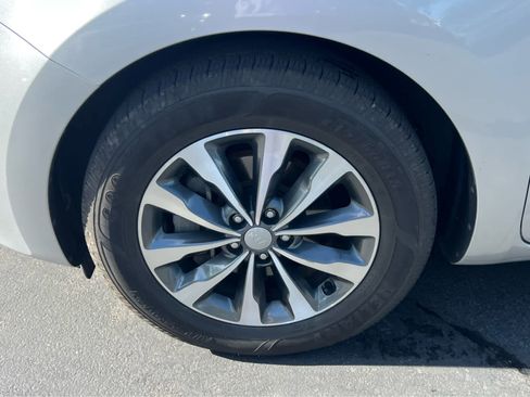 Used 2016 Kia Sedona SX image 13