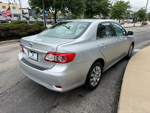 Used 2013 Toyota Corolla LE FWD image 11