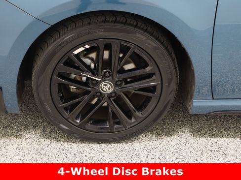 Used 2025 Toyota Camry SE image 11