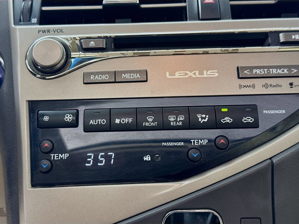 Used 2015 Lexus RX 450h FWD image 18