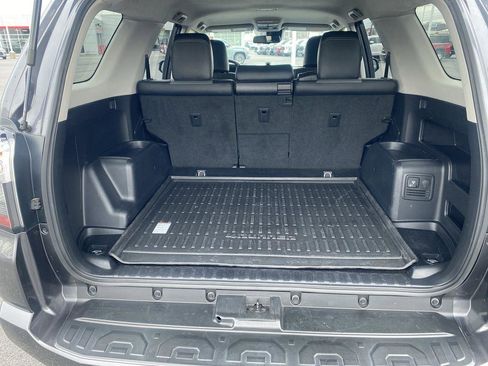 Used 2021 Toyota 4Runner SR5 Premium image 23