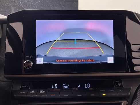 Certified 2025 Toyota Camry SE FWD image 21