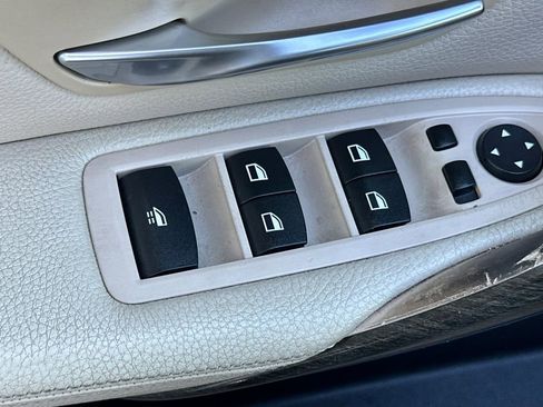 Used 2015 BMW 428i Convertible image 11