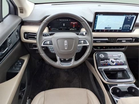 Used 2023 Lincoln Nautilus Reserve w/ Equipment Group 201A AWD/4WD image 6